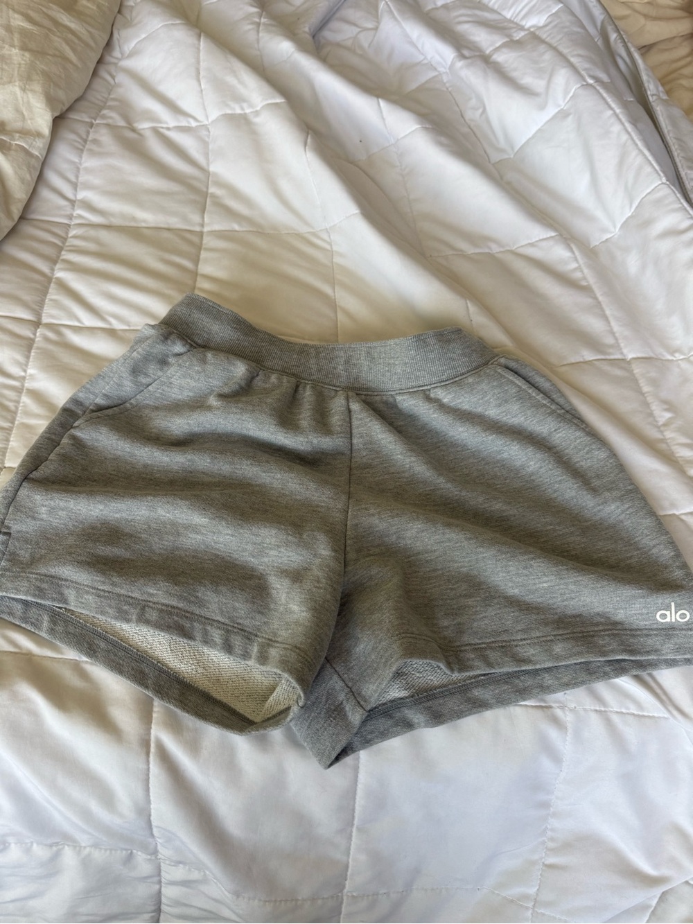 ALO Yoga Light Grey Women's Athletic Lounge Shorts